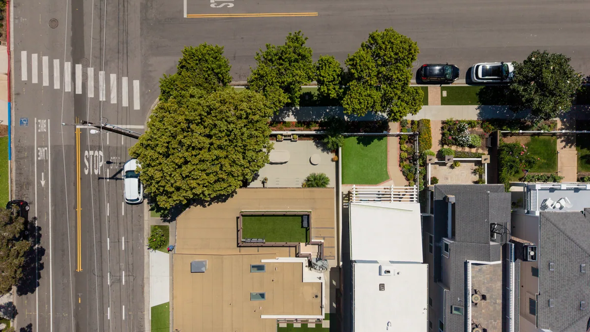 I Avenue Estate project photo