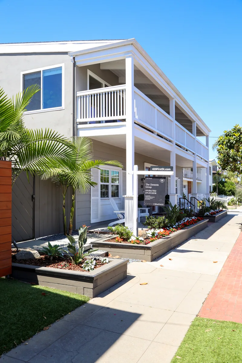 First Street South, Coronado