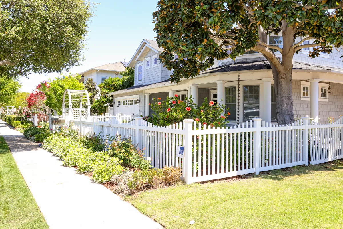 Balboa Avenue, Coronado